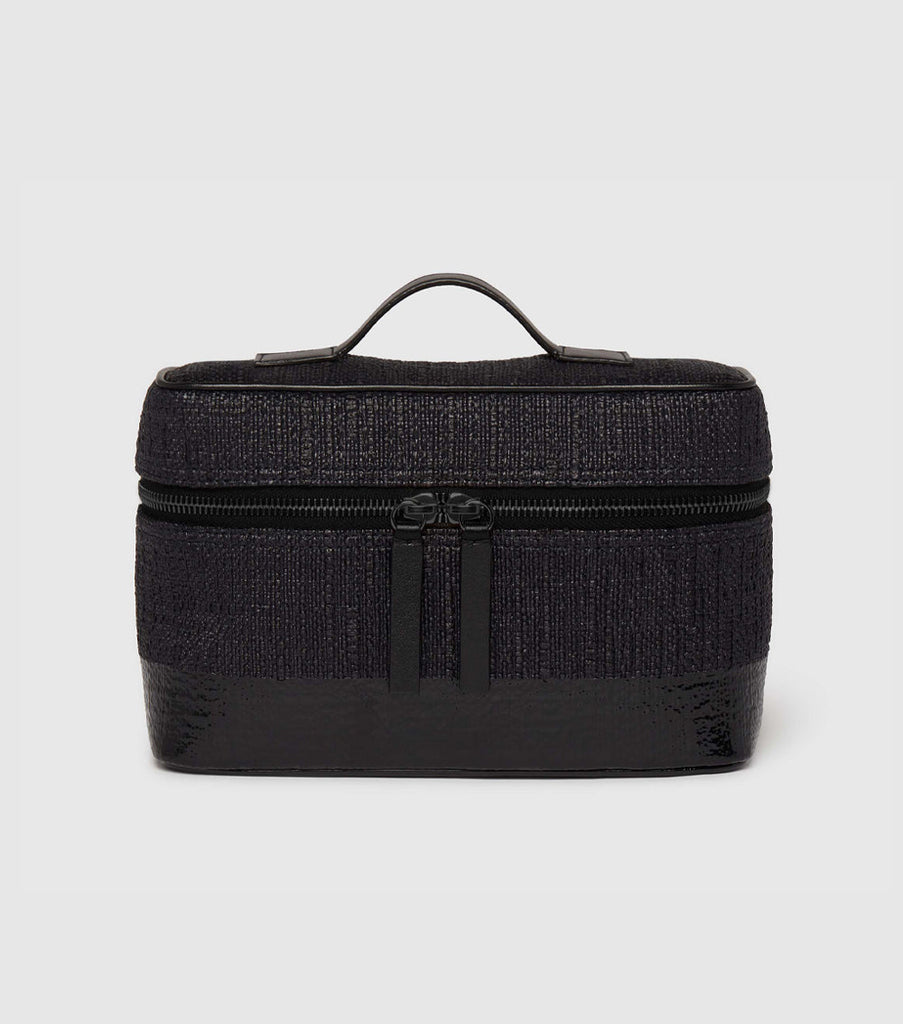 Habe cosmetic train outlet case